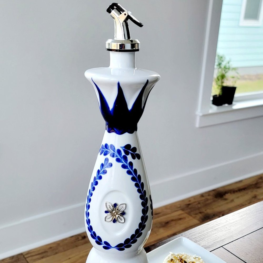 Clase Azul Oil Dispenser